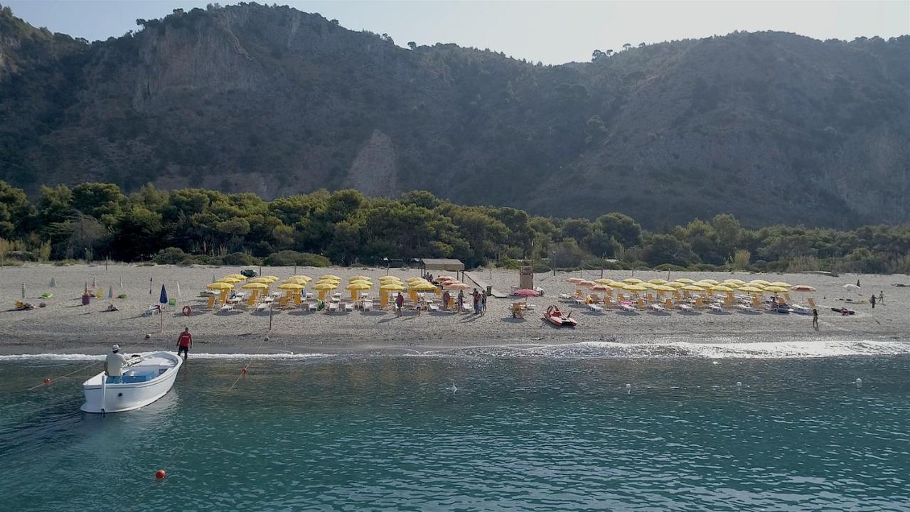 Villaggio Camping Odissea Marina di Camerota Esterno foto